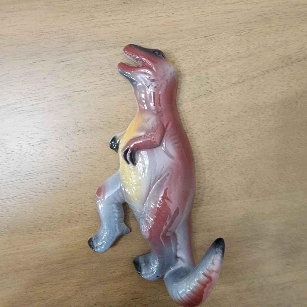 Tyrannosaurus Rex Dinosaur Porcelain Wall Plaque/‎ hook